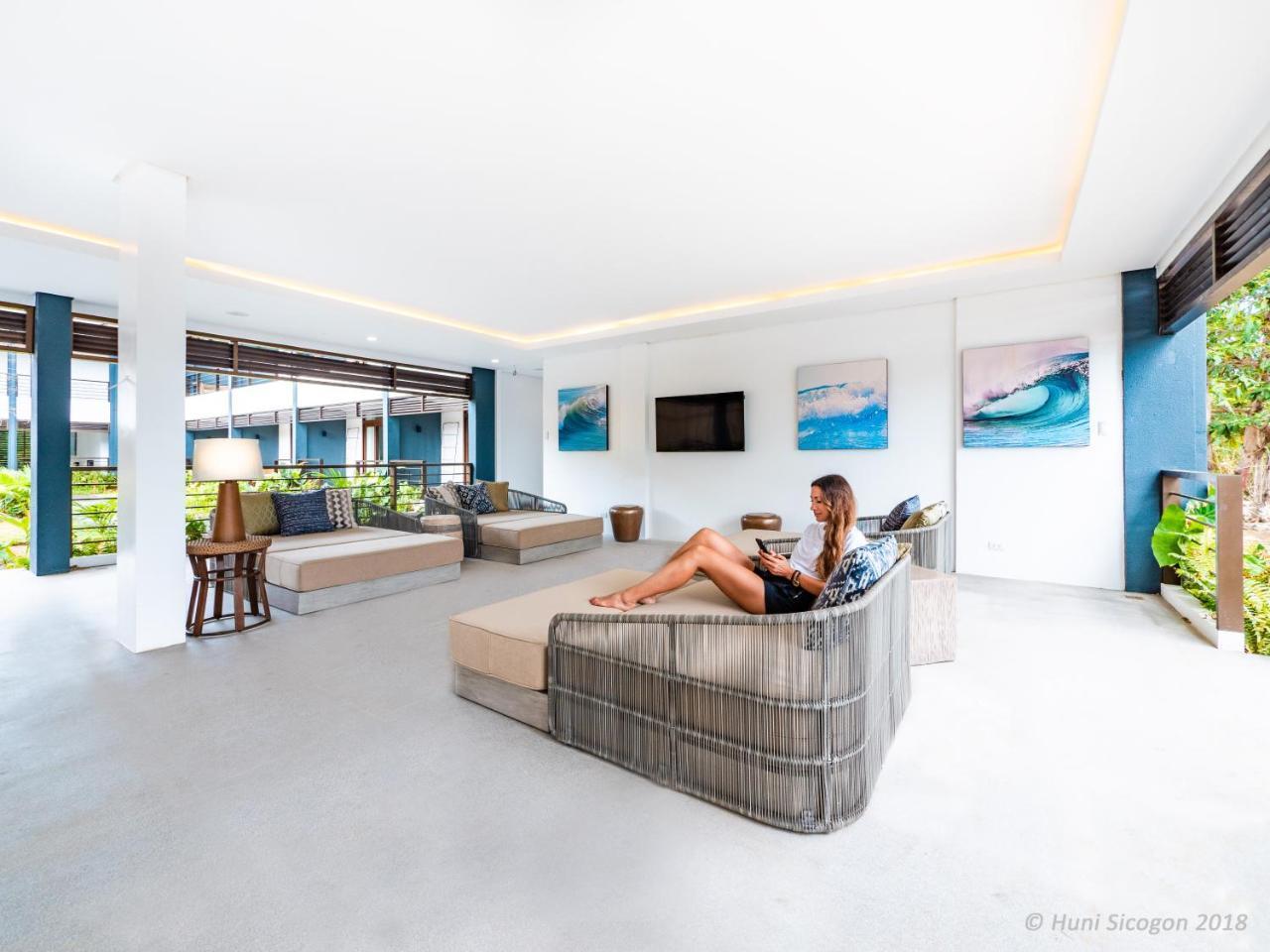 Huni Sicogon Hotel Carles Ngoại thất bức ảnh